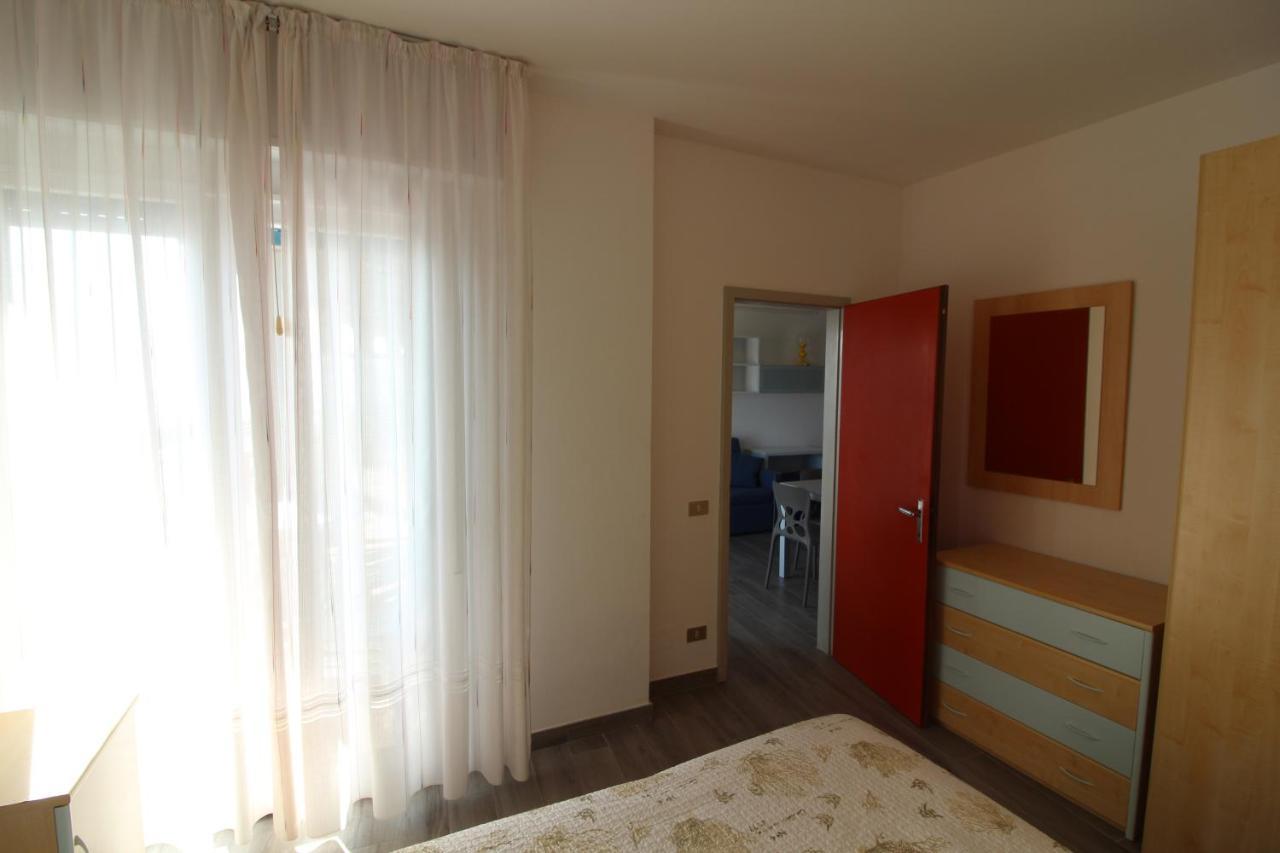 Appartamenti Puerto Do Sol Lignano Sabbiadoro Exterior photo